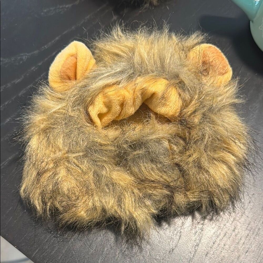 Furry Lion mane costume hat for cat or small dog